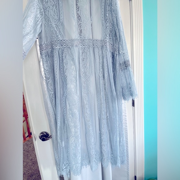 Ladies lace cardigan/ wrap , light blue with waist area enhanced - Picture 2 of 3